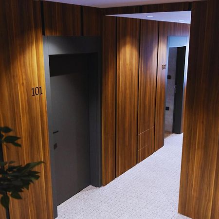 Hotel Solo 127 プリズレン エクステリア 写真