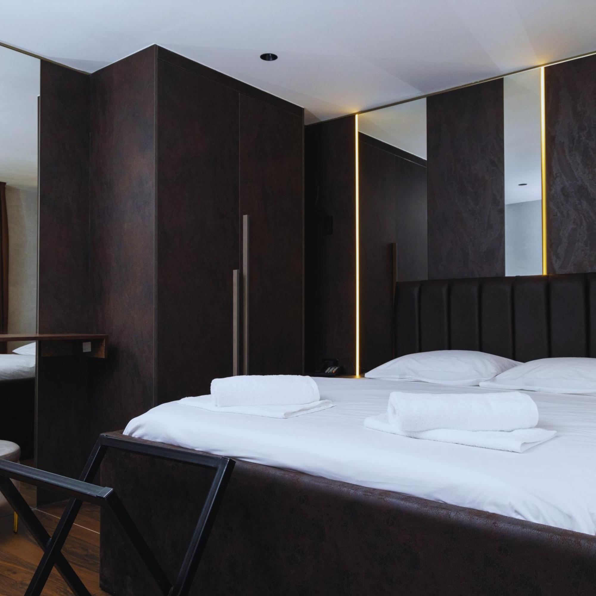Hotel Solo 127 プリズレン エクステリア 写真